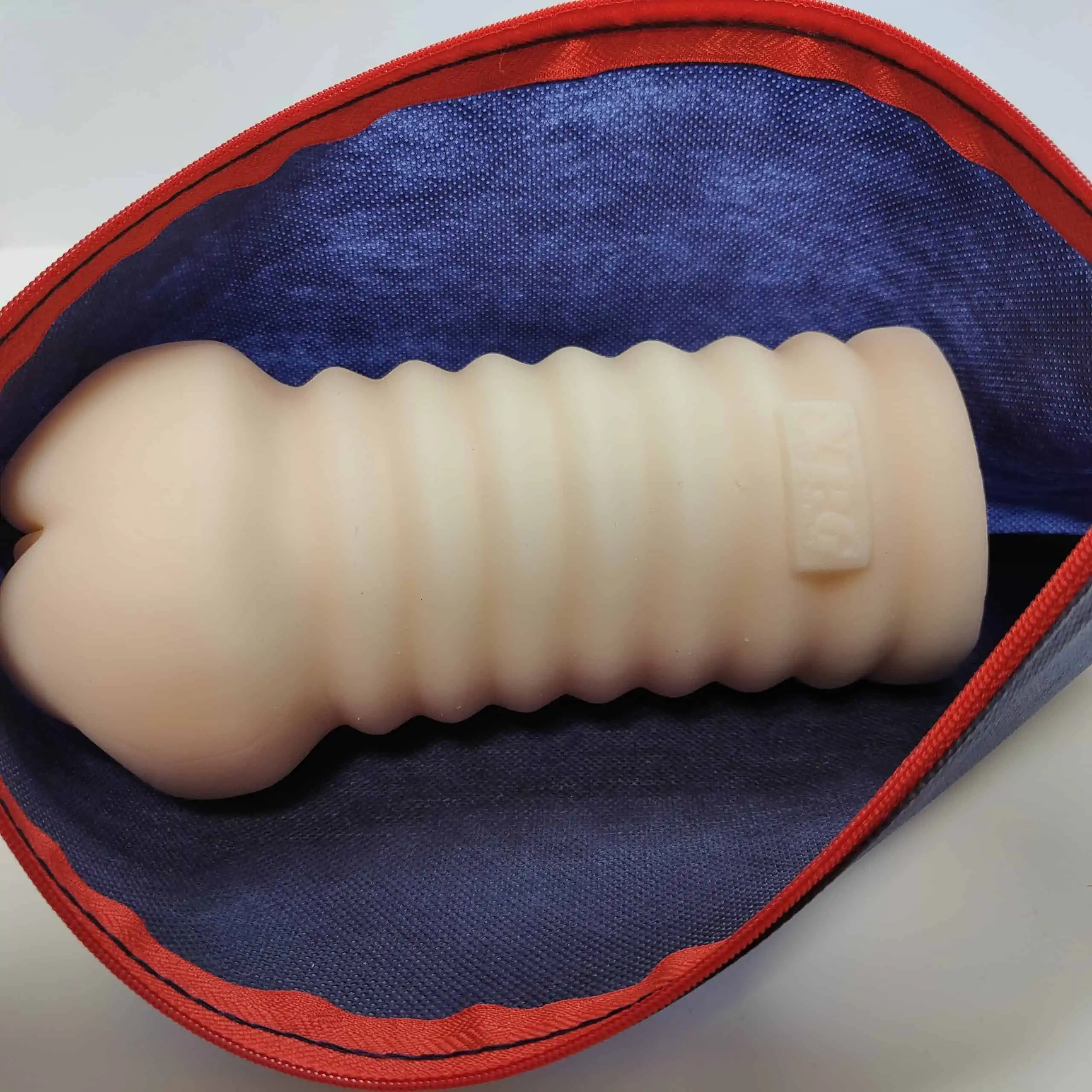 IMG scaled 【オナホの保管方法攻略】オナホ耐久寿命を延ばすアダルトグッズの扱い方【オナホパウダー&おもちゃ収納袋】