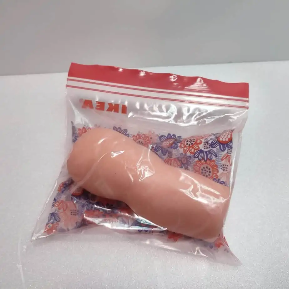 img 【オナホの保管方法攻略】オナホ耐久寿命を延ばすアダルトグッズの扱い方【オナホパウダー&おもちゃ収納袋】
