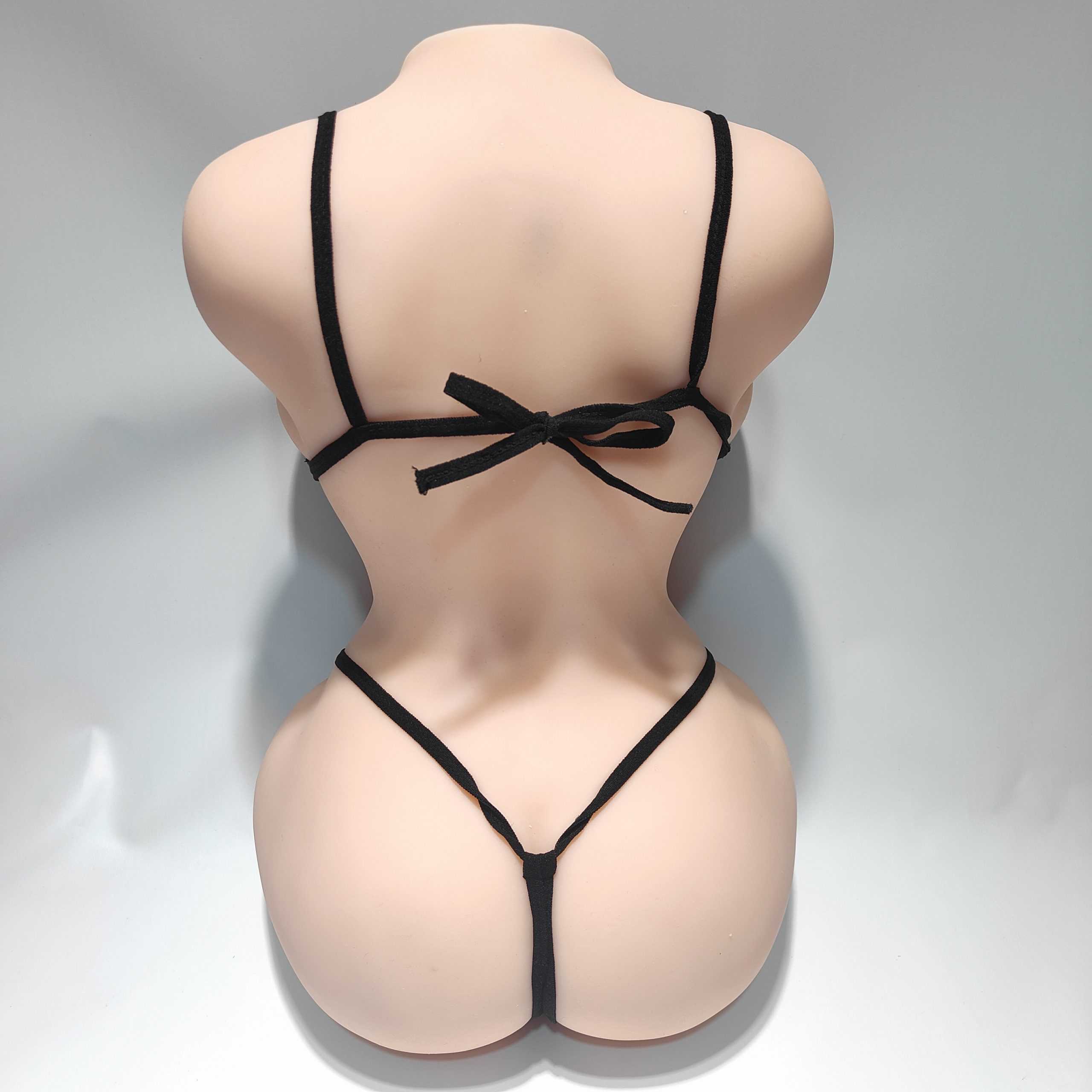 【大型オナホール×大人気コスチューム】オナホに女性の衣服/下着を着させようレビュー【参考写真たっぷり掲載】