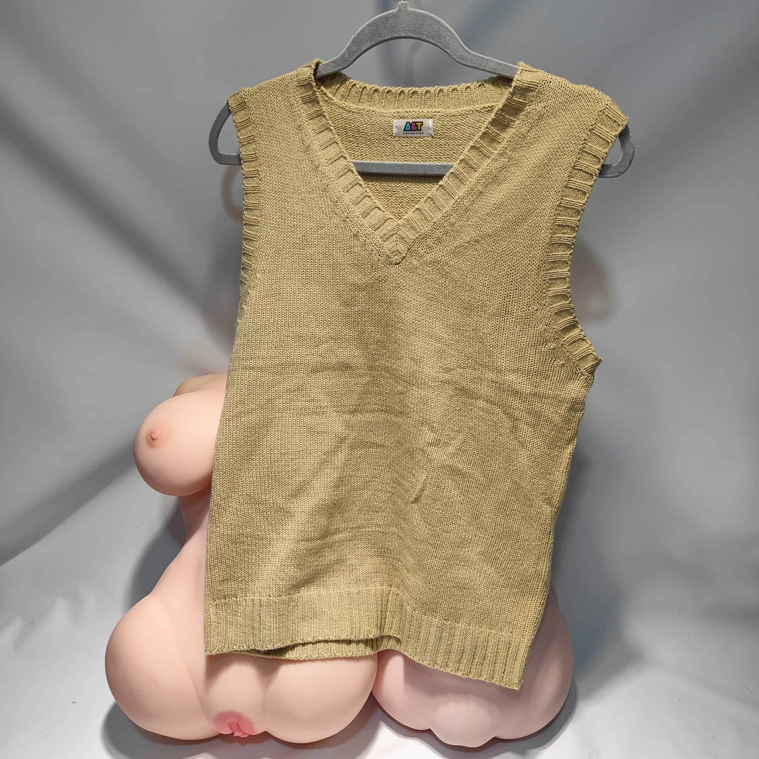 【大型オナホール×大人気コスチューム】オナホに女性の衣服/下着を着させようレビュー【参考写真たっぷり掲載】
