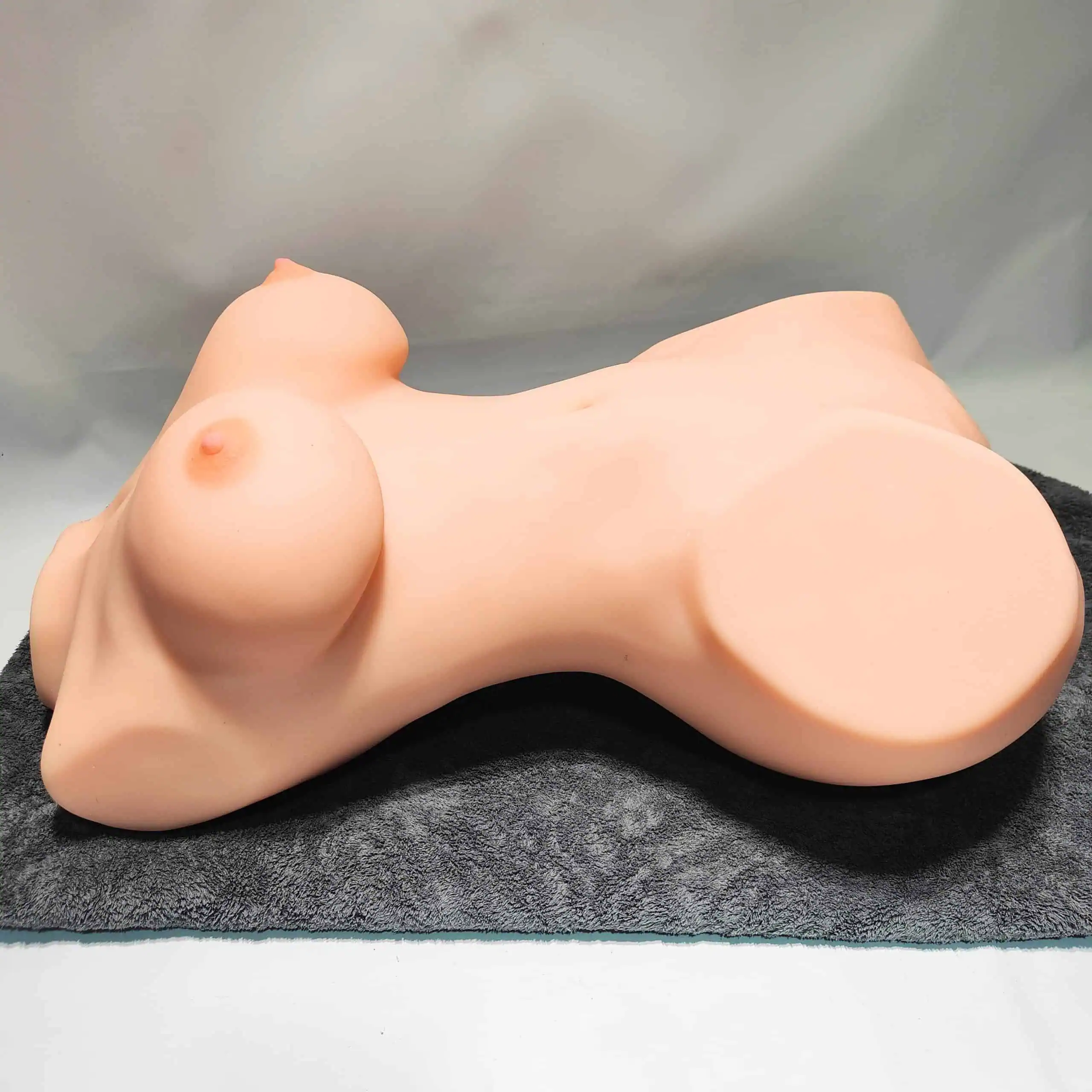 【愛撫ing名器 水野つばきレビュー】4.6kgの軽量化に成功した大型オナホ【使用感はそのままに扱いやすく進化】 【愛撫ing名器 水野つばきレビュー】4.6kgの軽量化に成功した大型オナホ【使用感はそのままに扱いやすく進化】