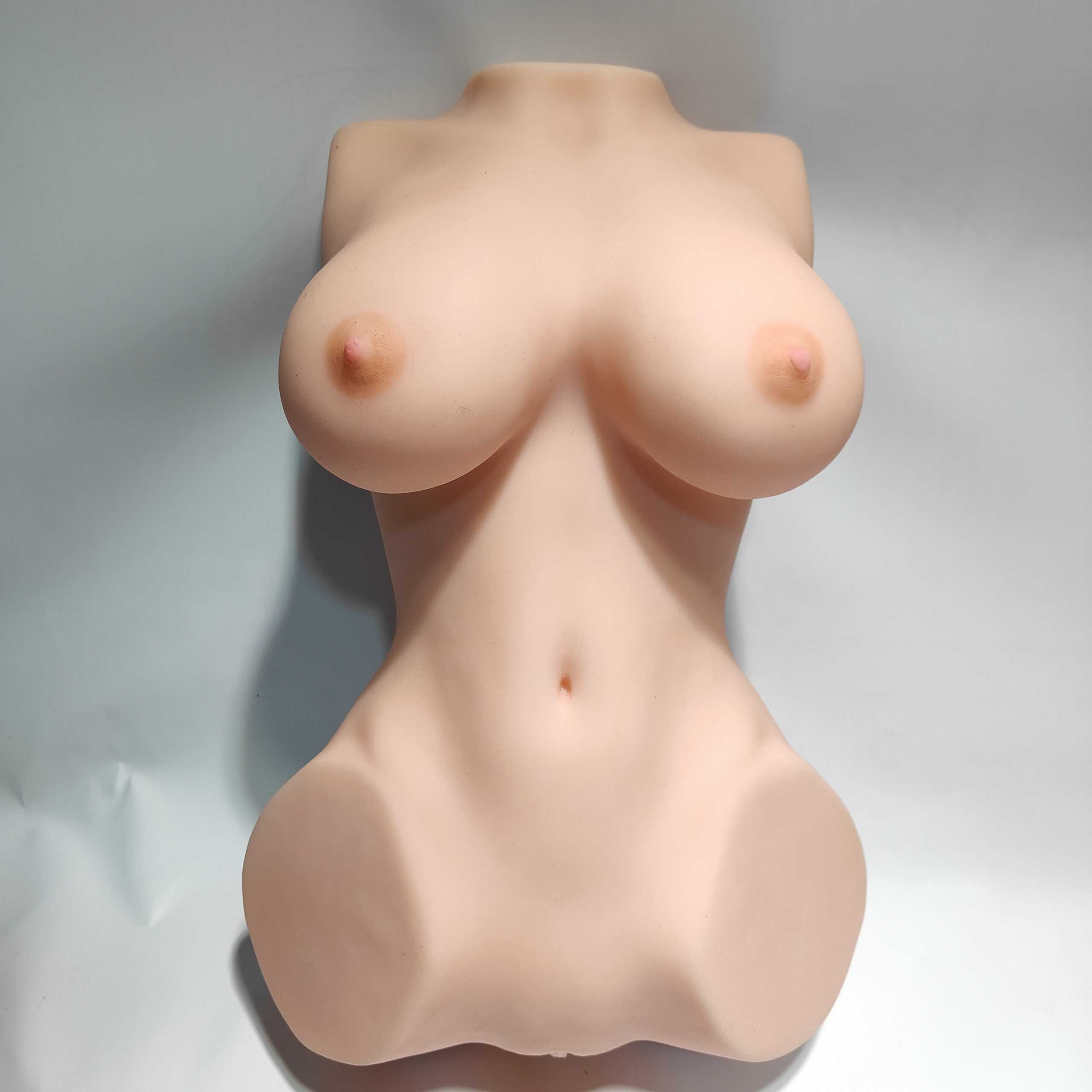 【愛撫ing名器 水野つばきレビュー】4.6kgの軽量化に成功した大型オナホ【使用感はそのままに扱いやすく進化】 【愛撫ing名器 水野つばきレビュー】4.6kgの軽量化に成功した大型オナホ【使用感はそのままに扱いやすく進化】