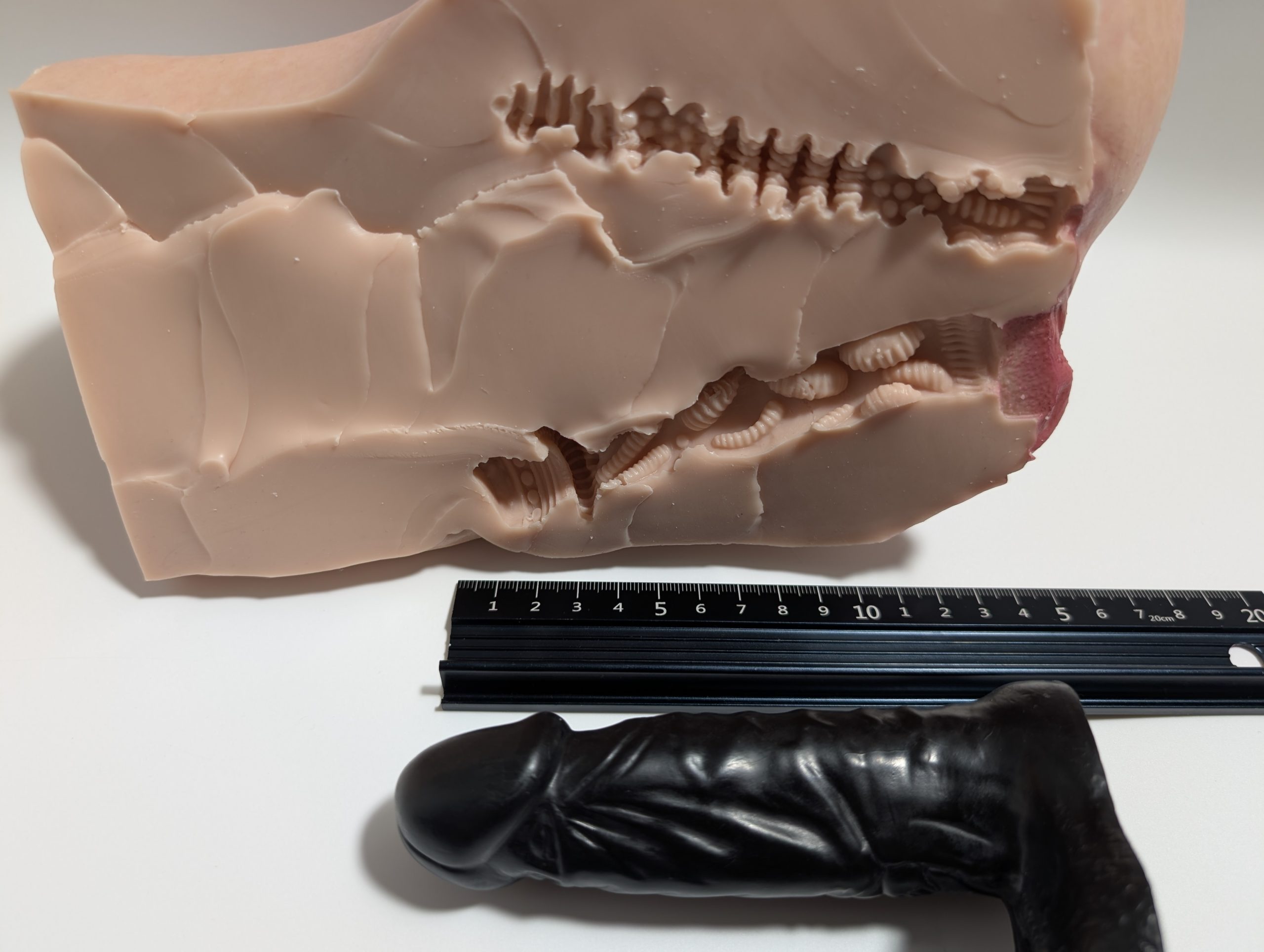 シリコン二層構造ゼリーボディの実力を初めて試してみよう｜5.5KGある二穴ケツ編